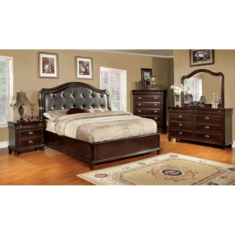 Tolsi 66'' W 8 - Drawer Dresser