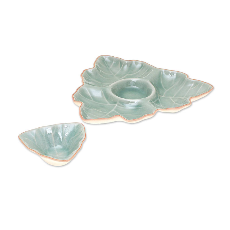 Assiette hors-d’œuvres 11" à feuille d’érable fait main Annis, Sauge