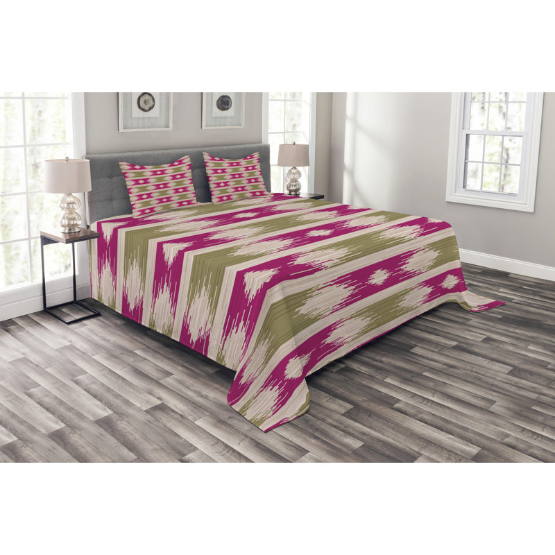 Pink/Green 100% Microfibre Bedspread, 220 x 264 cm
