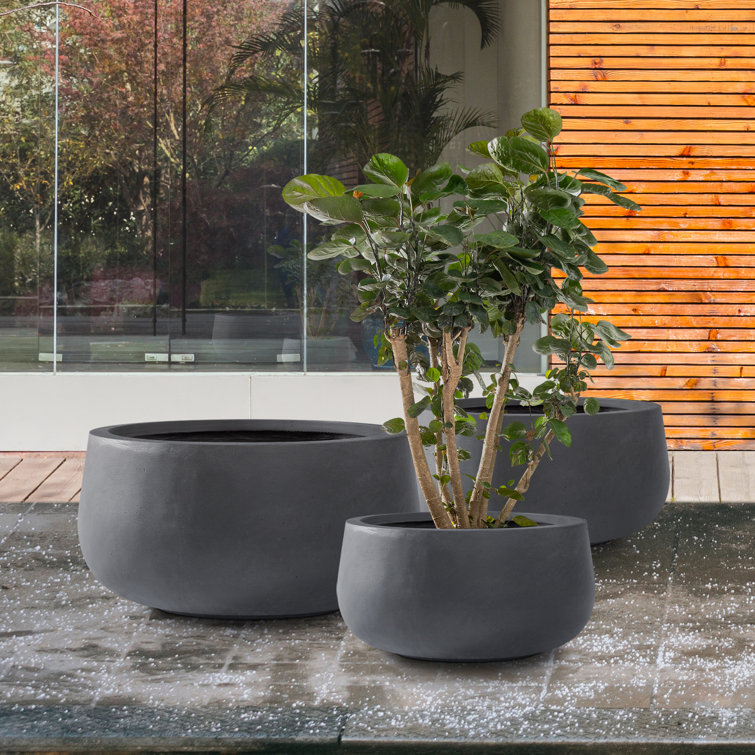 XXL Round Commercial Planter: Extra Large Round Planters
