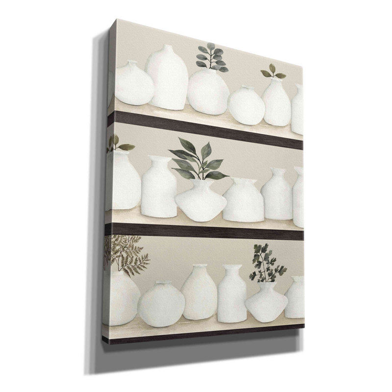 «Bookshelf Collectibles» par Cindy Jacobs, estampe numérique sur toile, H 16 po x l 12 po x P 0,75 po