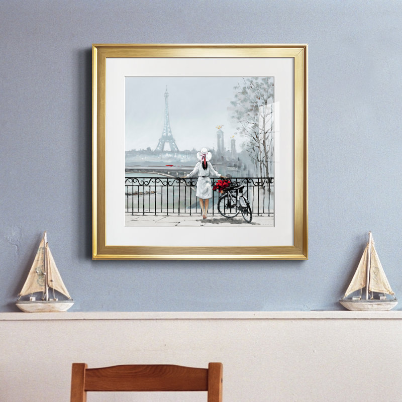 Dame à Paris - Cadre photo, H 17,5 po x l 17,5 po x P 1,5 po, Or
