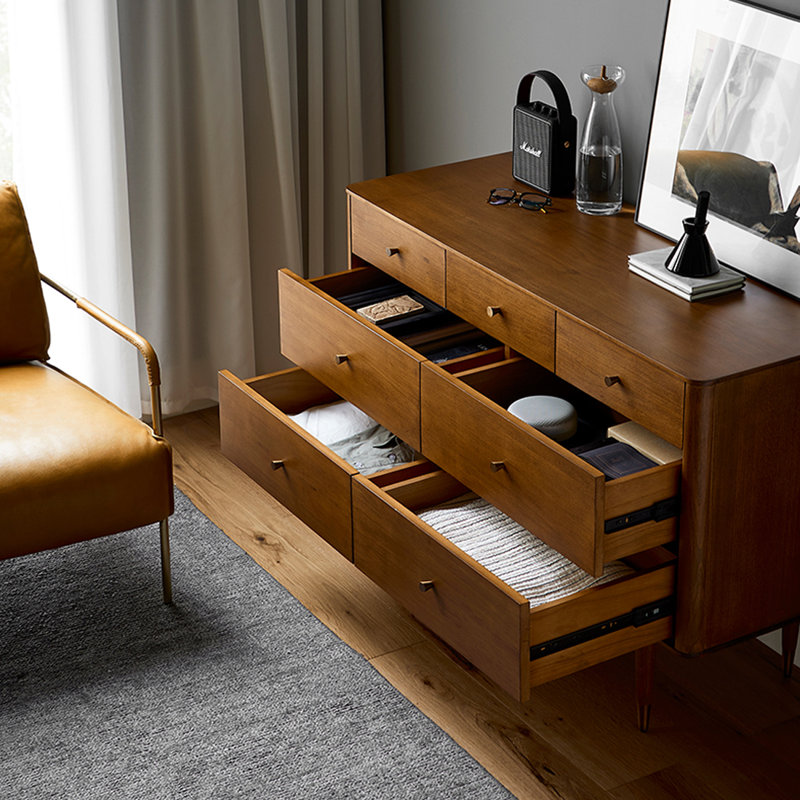 47.24 Sideboard