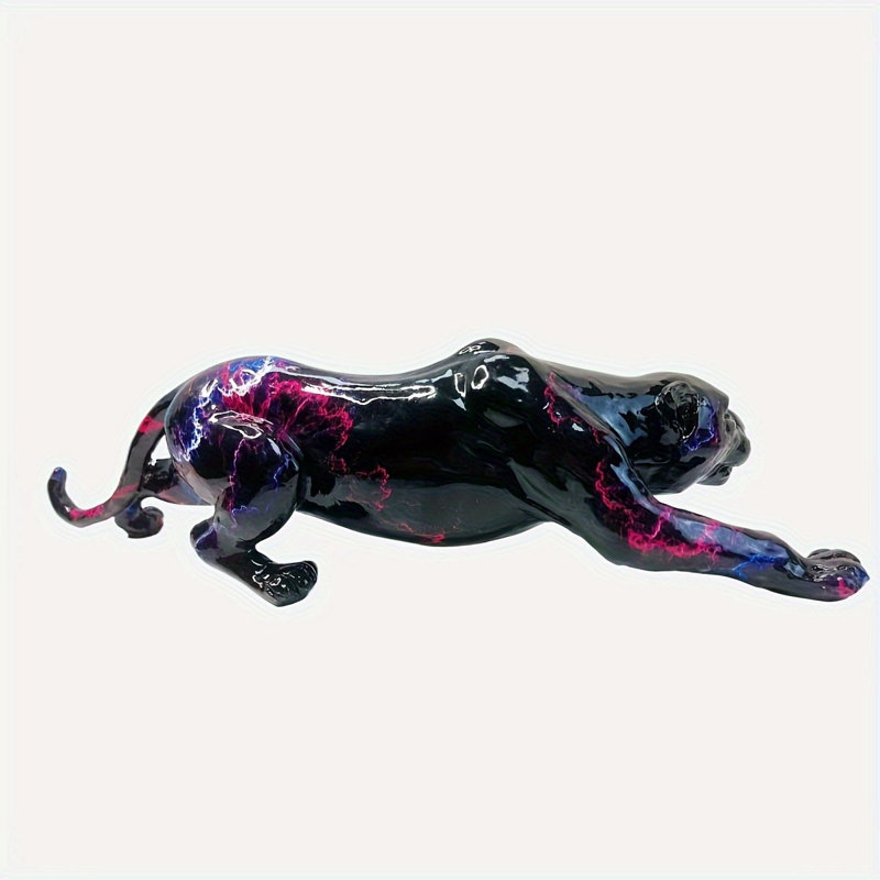 Cheetah Figurine With Lightning Pattern
