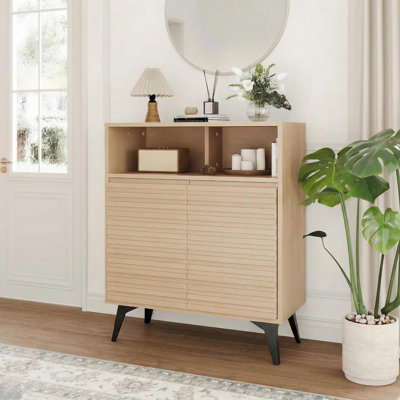 Buffet cannelé, armoire de rangement moderne avec tablettes réglables et pieds en métal, grande armoire de cuisine pour la salle à manger, le vestibule, le salon