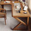 Bureau en bois de noyer en L massif