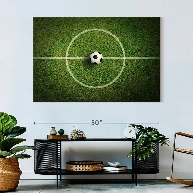 Ballon de football Sireci sur la ligne, H 34 po x l 51 po