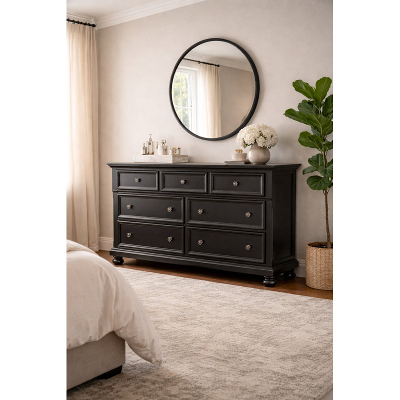 Commode à 7 tiroirs Aurane avec plateau à bijoux caché 65,25 po Aurane, Noir