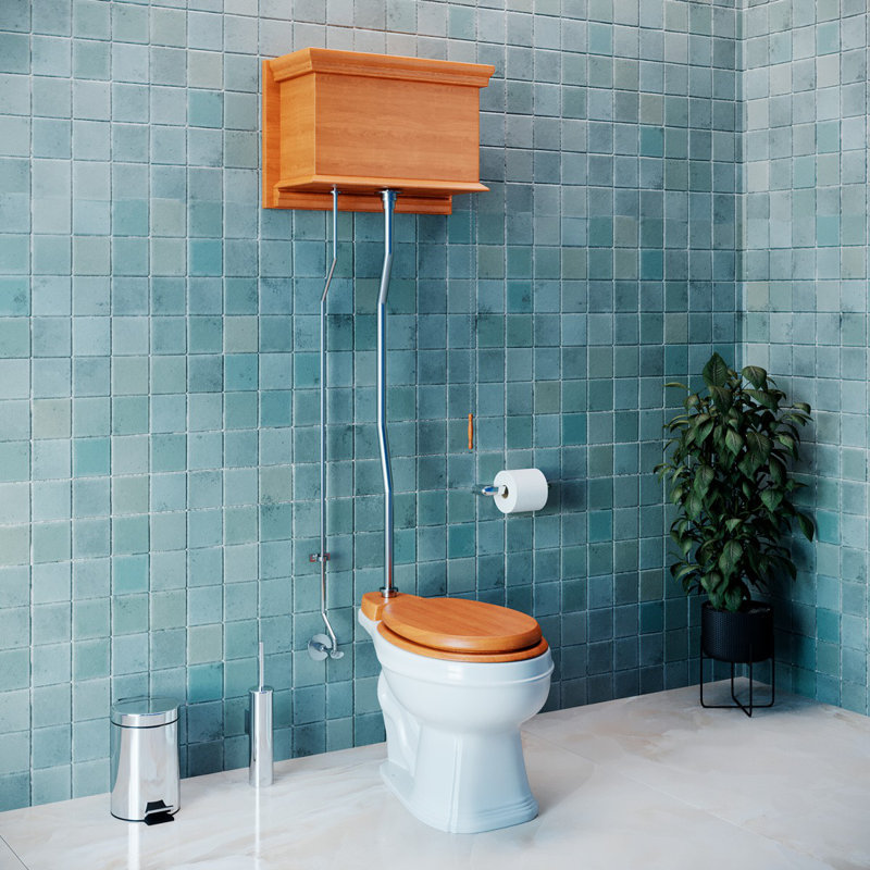 Toilette à chaîne à haut réservoir avec finition en bois de chêne clair The Renovators