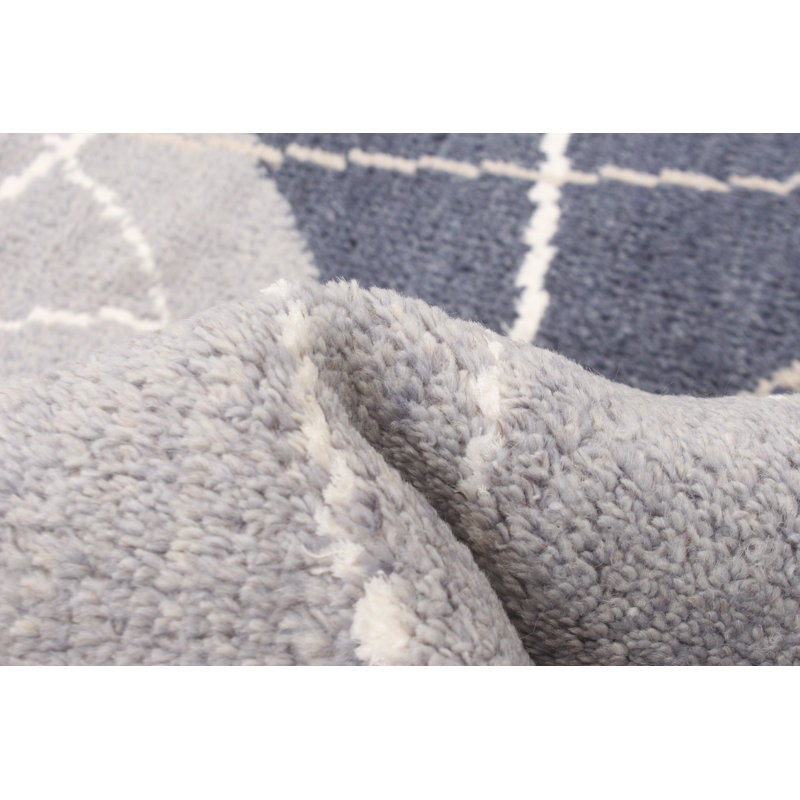 Tapis gris Mackinley 7 pi 9 po x 9 pi 9 po