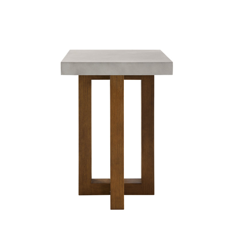 Table de bout en faux béton et noyer - créant un espace de vie élégant et confortable