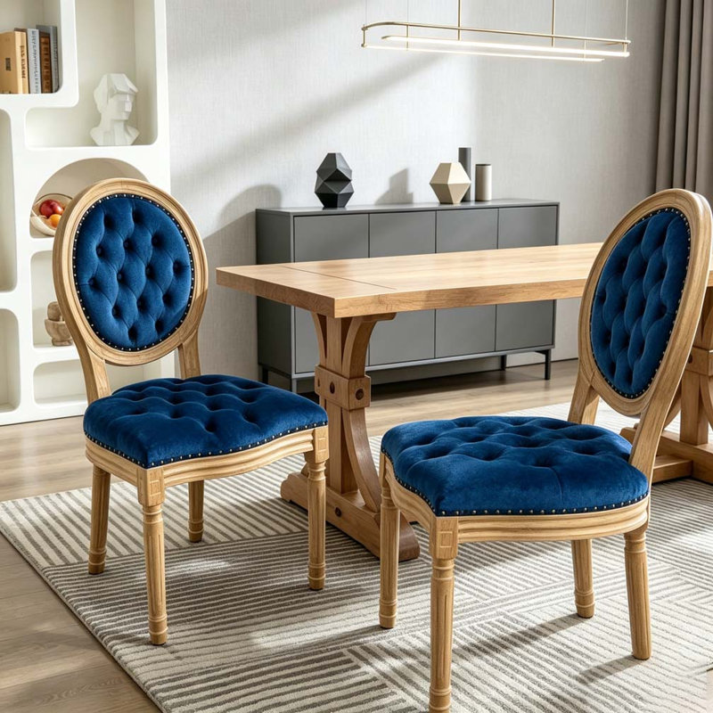 Chaise en bois massif avec garniture cloutée, Blue