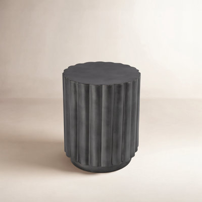 15" End Table