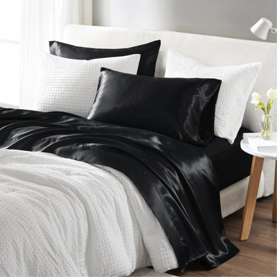 7 draps en satin de luxe noir très grand divisé, froissé, doux pour la peau, - 1 drap plat, 2 draps-housses, 4 taies d'oreiller 100% lisses et soyeuses, réduit les frisottis, plat, ajusté,