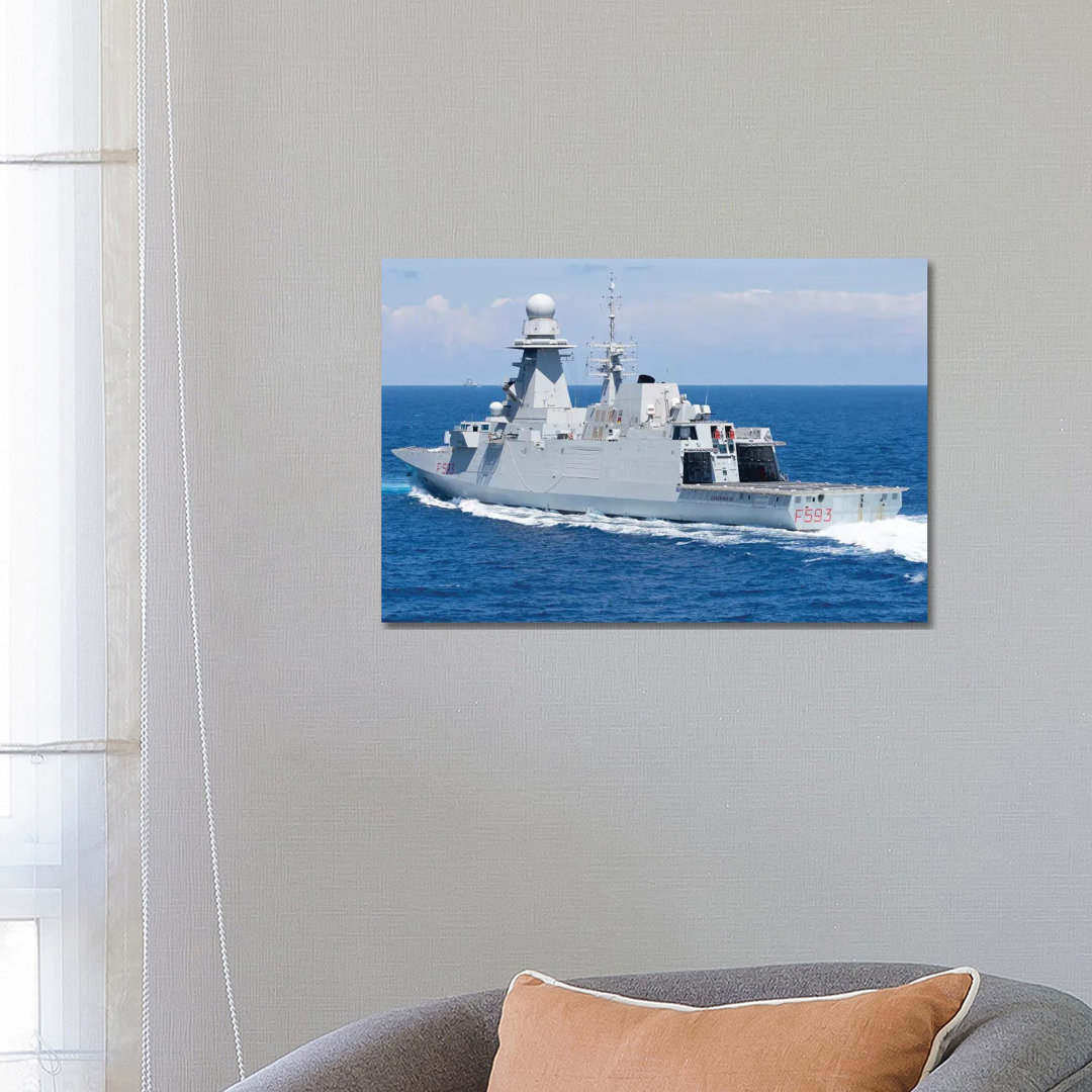 Ansicht des Hecks der italienischen Marinefregatte Carabiniere von Simone Marcato - Galerie-verpacktes Leinwand-Giclée