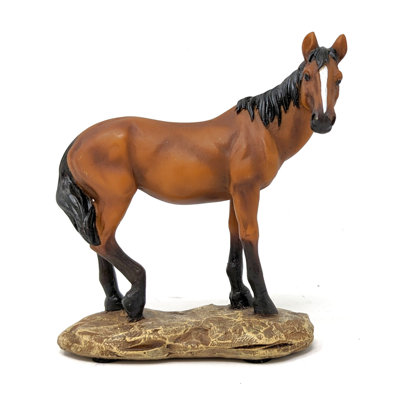 Figurine cheval brun debout en résine