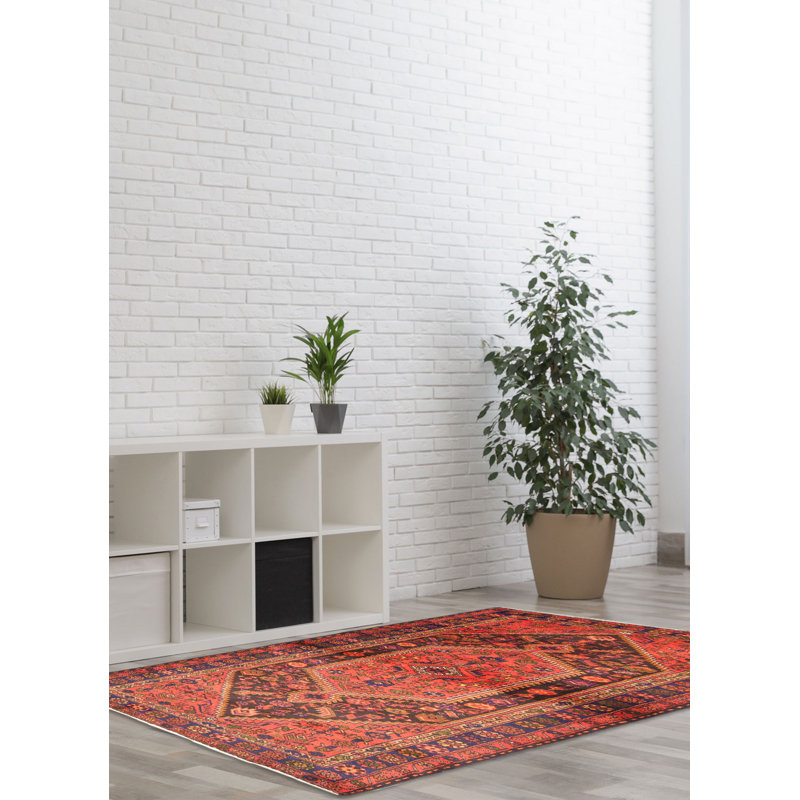Tapis noir Andelz 4 pi 6 po x 7 pi 4 po