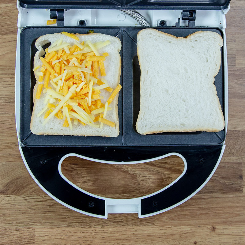 Quest 13.2cm Non Stick Electric Grill Sandwich Maker with Lid, White
