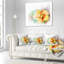 Magnifique dessin de fleur jaune - coussin imprimé floral-29597769-29597773