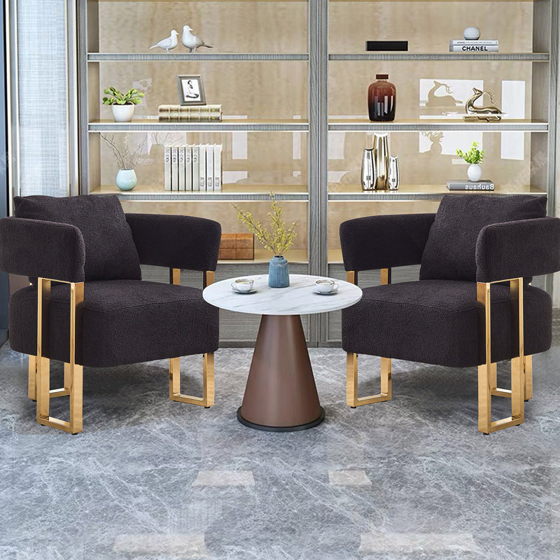 Chaise luxueuse et moderne pour le salon, rehaussant le confort et le style, Noir / or