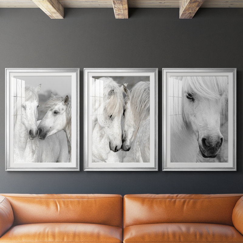 Affection I - Impression personnalisée de qualité supérieure avec passe-partout - 3 pièces, Argent argent, 30" H x 63" W