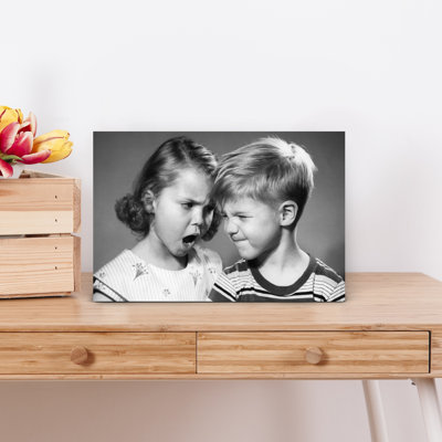 1950s, garçon et fille faisant valoir tête à tête, art mural rétro classique rétro