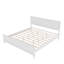 Lit plateforme Mid-Century en bois avec tête de lit et lattes en bois-866566196-866566195
