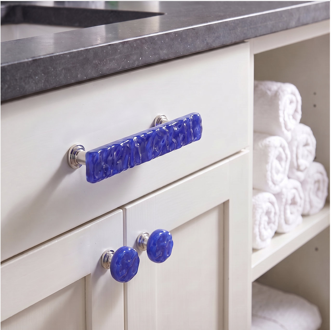 Skinny Glacier Bar / Handle Pull Pull, Polished Chrome, Deep Cobalt Blue