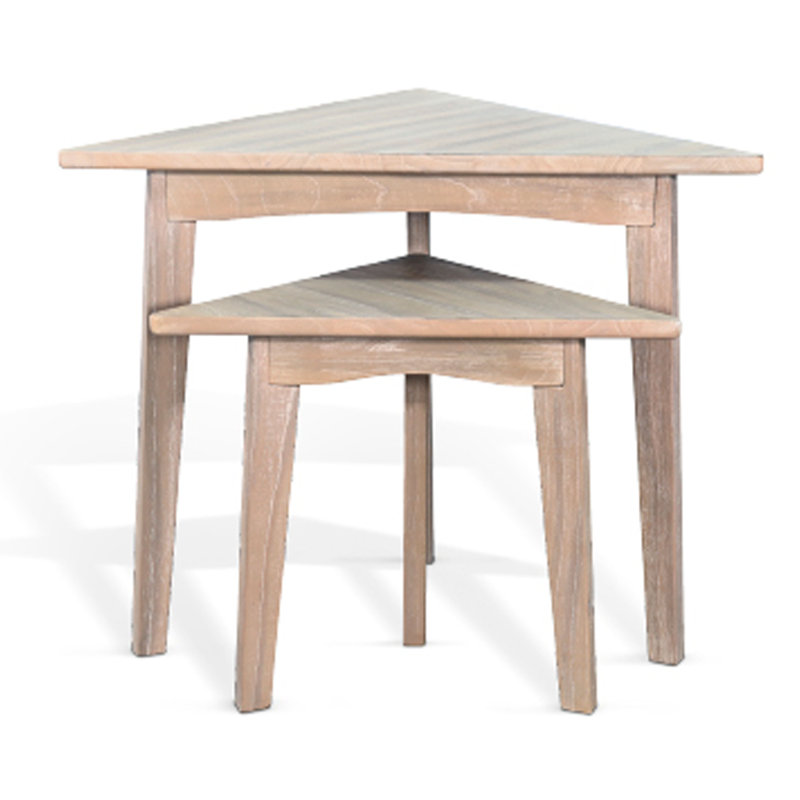 Ensemble de 2 tables d'appoint Liom, plateau triangulaire, bois de mindi brun naturel Liom, Brun naturel