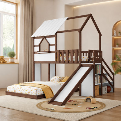 Cadre de lit superposé en bois en forme de maison, avec glissade et escalier de rangement, pour un lit simple en haut et un lit double en bas.