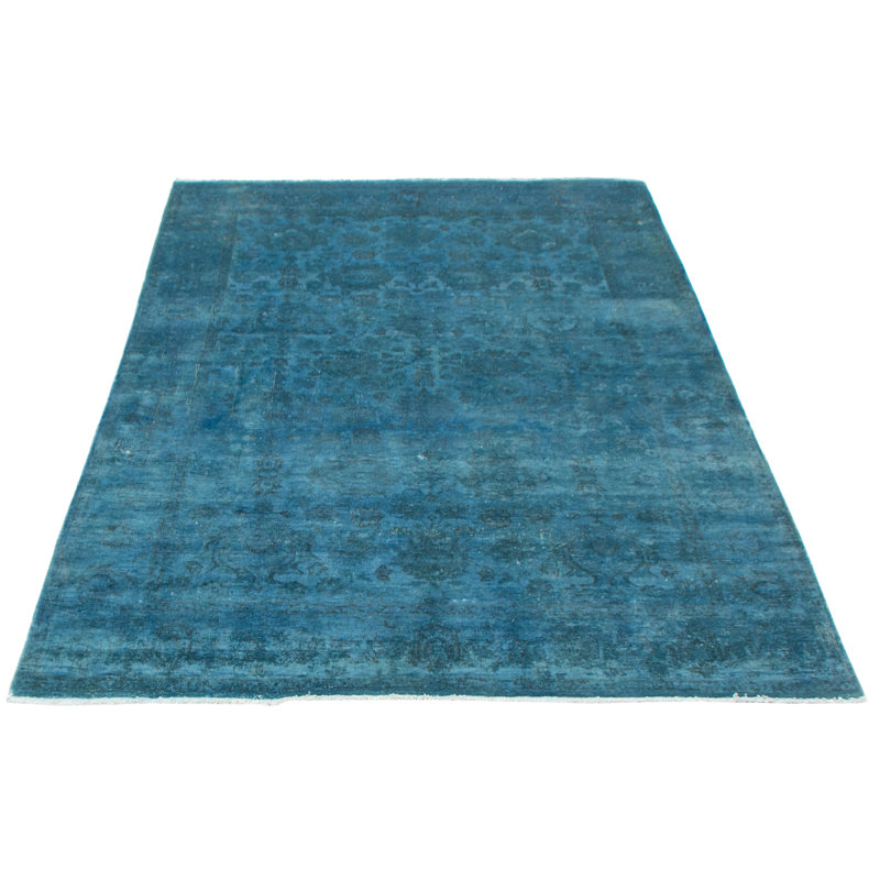 Tapis transitionnel bleu clair Faiza 5 pi 11 po x 8 pi 6 po