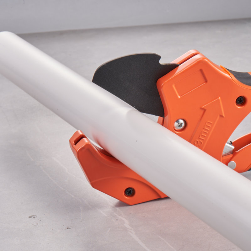 Pipe Cutter