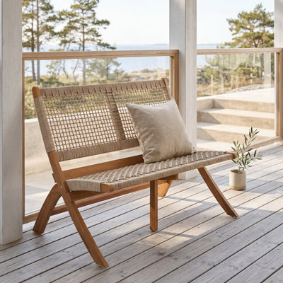 Fauteuil Solana bois noyer, tissu beige crème