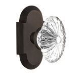 Cottage Plate with Oval Fluted Crystal Door Knob