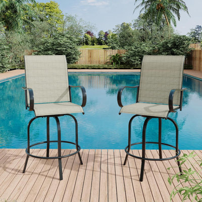 Tabourets de bar pivotants d'extérieur 2 pièces, chaises de patio toutes saisons avec dossier haut et accoudoirs, tabourets de bar pivotants à 360 ° pour patio, terrasse et cour arrière