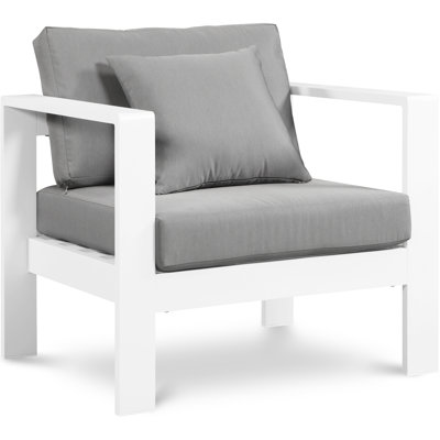 Chaise de patio avec coussins Lajoy
