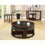 Table basse en noyer avec plateau en verre et repose-pieds, parfaite pour les salons modernes et multifonctionnels