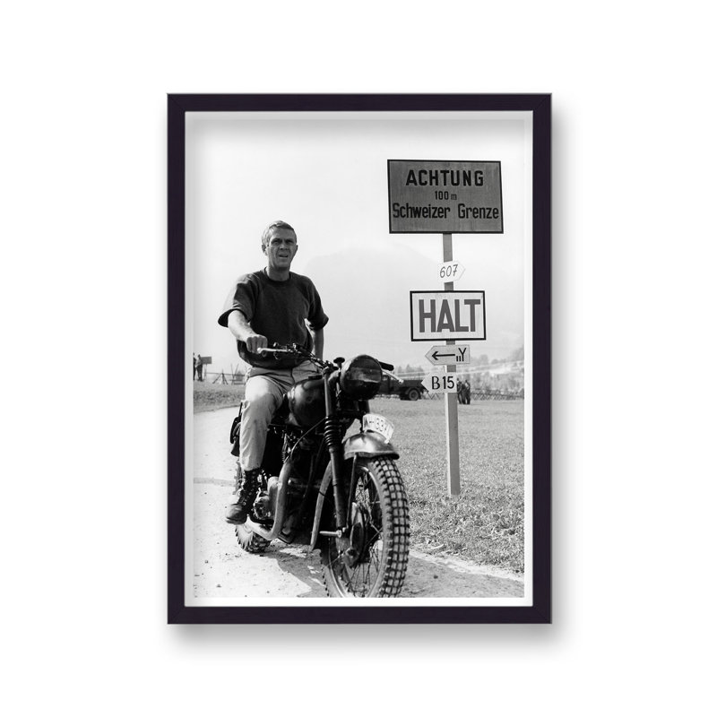Steve Mcqueen Iconic Pose On Motorbike The Great Escape B&W - Single Picture Frame Print