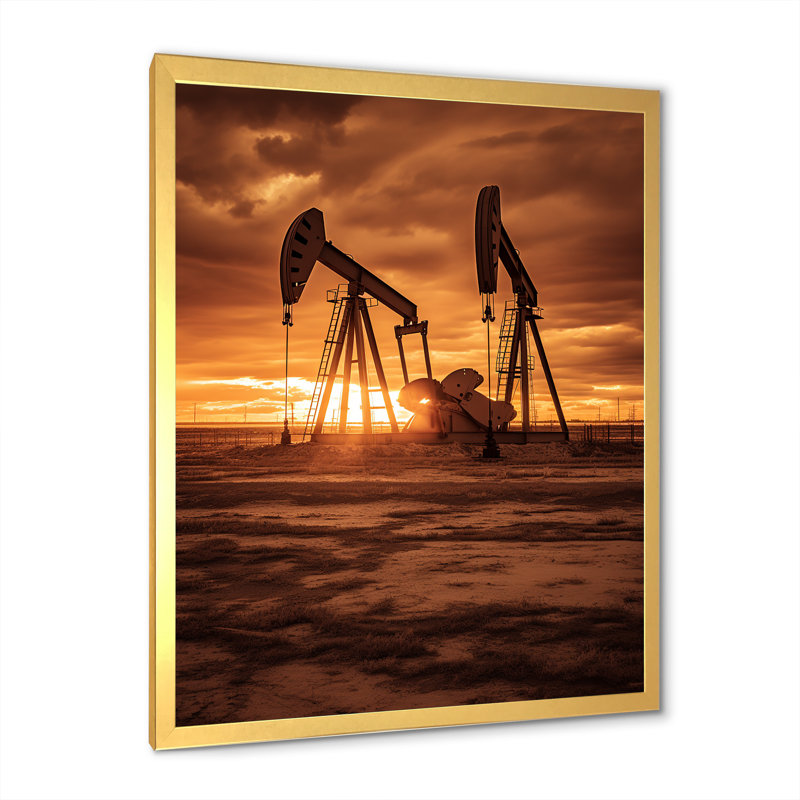 «Sunrise Oil Drilling Rig Horizon», reproduction sur toile, Cadre doré simple, H 44 po x l 34 po x P 1,5 po