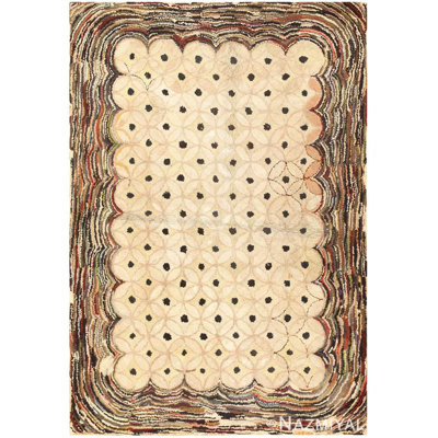 Petit tapis crocheté antique American