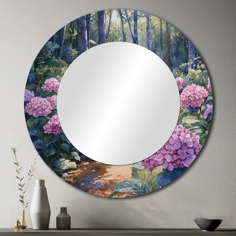 Hortensias dans le chemin de la forêt - miroir mural floral - imprimé sur métal, 36 po x 36 po