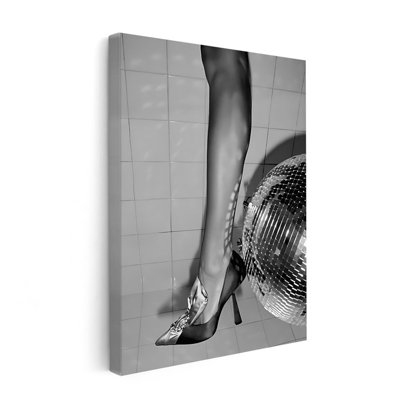 Talons et boule disco, Black Framed, Canvas, 12"H x 16"W