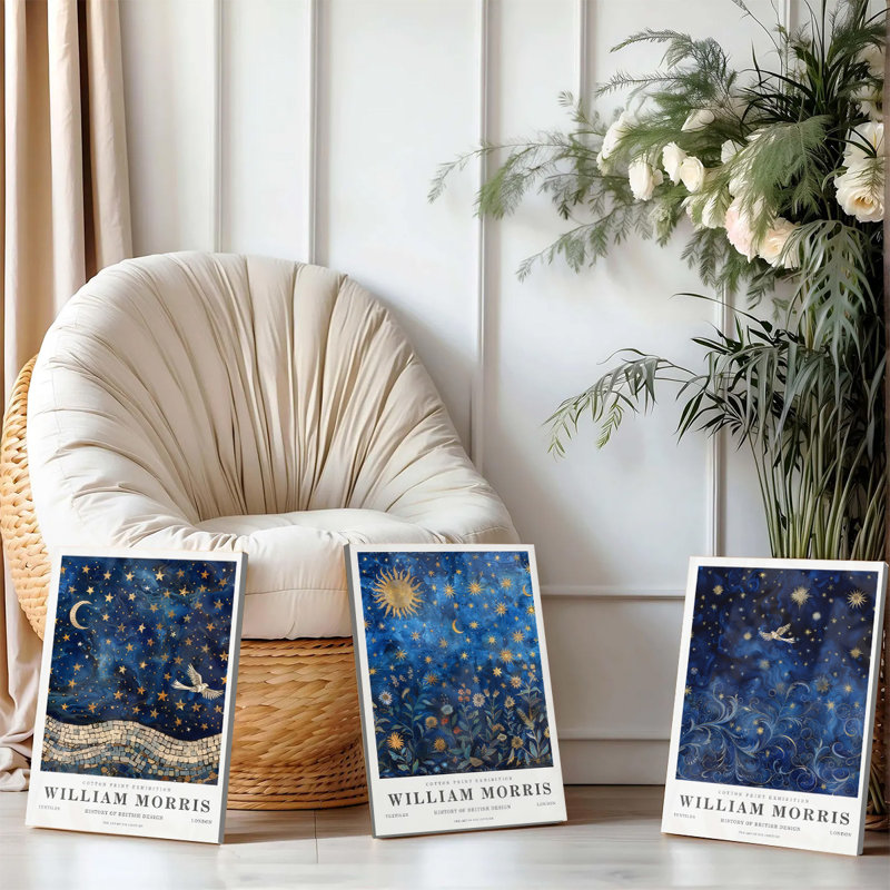 Ensemble de 3 affiches encadrées, reproductions sur toile de coton de William Morris - Ciel étoilé avec soleil, lune, oiseau et motifs floraux, décoration vintage inspirée de l'histoire textile britannique, idéale pour le salon, la chambre ou la décoration intérieure.