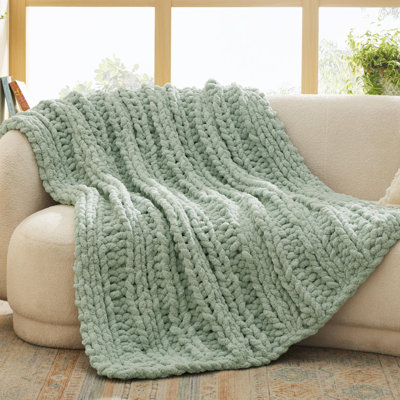 Bedsure 100% Hand Knit Chenille Chunky Throw Blanket For Couch