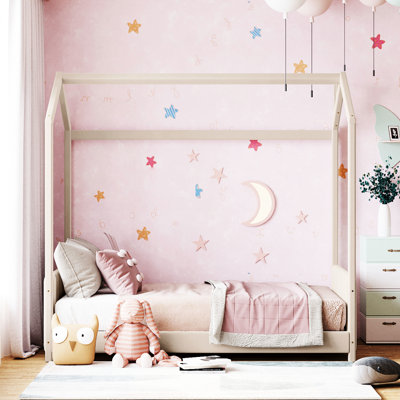 Lit simple en velours beige - un ajout ludique aux chambres offrant une expérience de sommeil sécuritaire et agréable pour