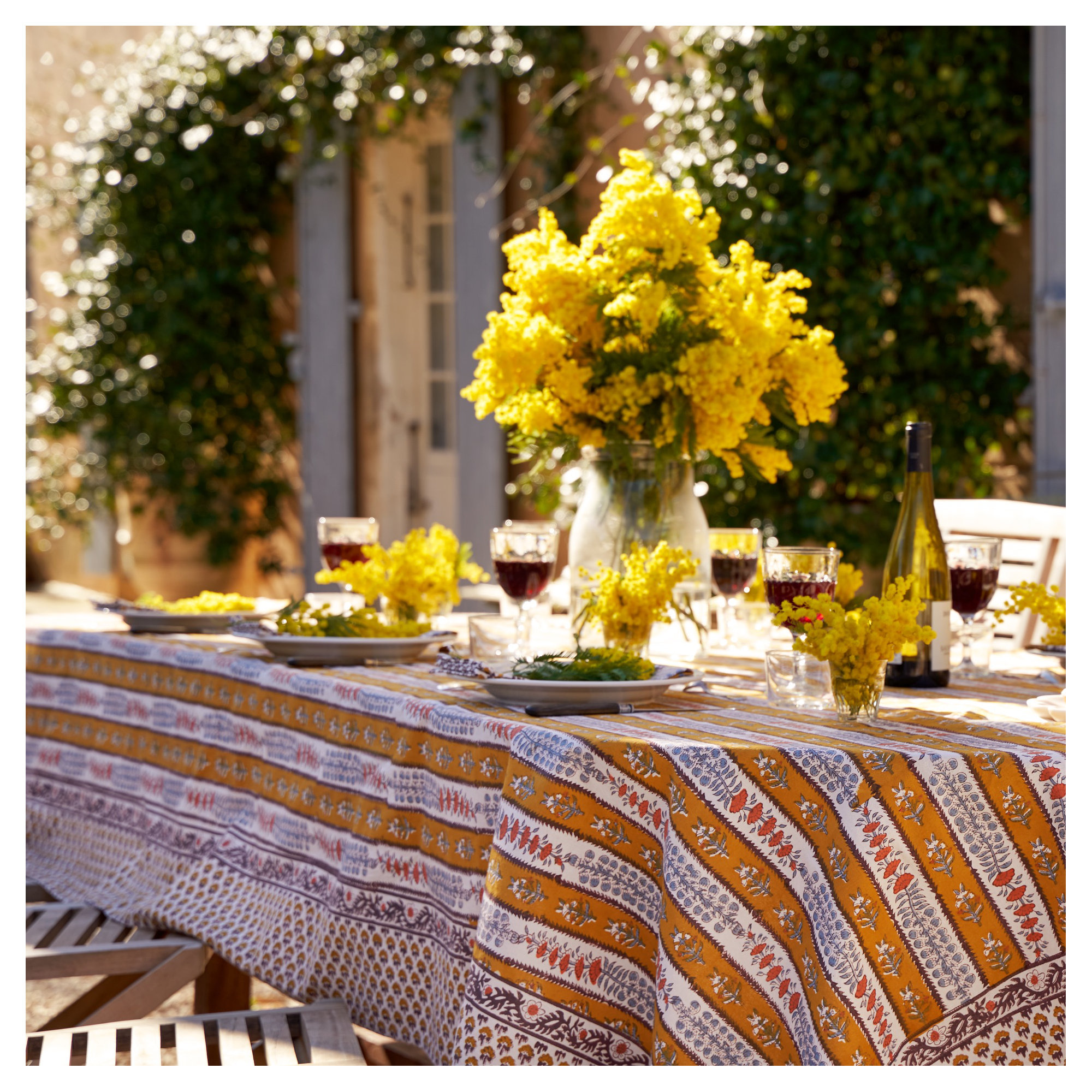 Charlemont Floral Tablecloth, 128" x 71", Dijon/Blue