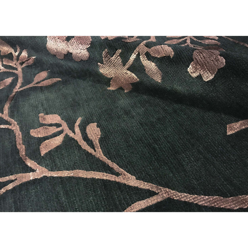 Floral Area Rug in Gray/Beige