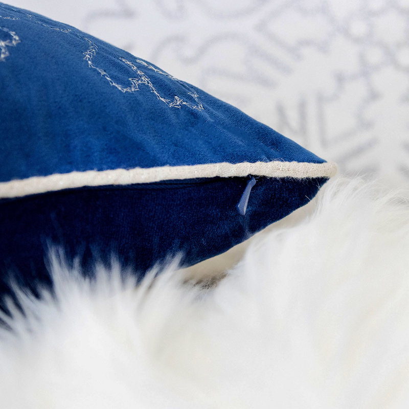 Coussin décoratif en velours bleu 20X20 avec broderie et insert en flocon de neige argenté, Bleu