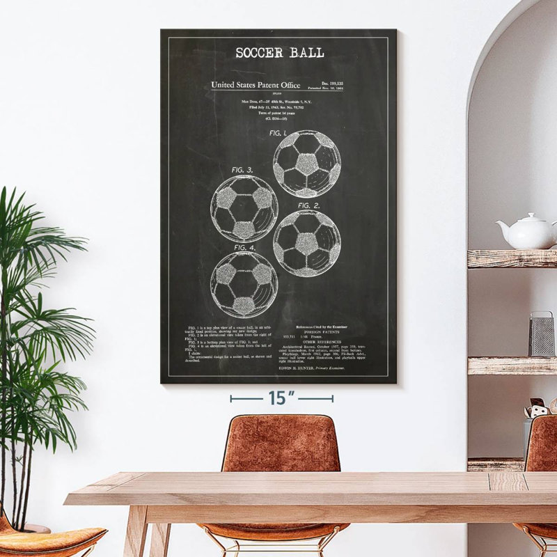 Ballon de soccer, brevet BW sur toile, H 51 po x l 34 po x P 1,25 po