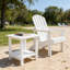 Une table d'appoint imitation bois texturée en bois, simple mais avec une texture riche. Il est livré avec un petit plateau de table et convient aux pique-niques en plein air. Blanc-546057164